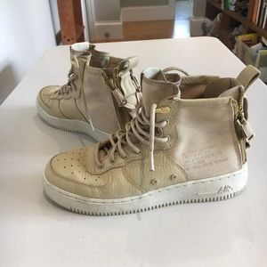 Nike Airforce high top zip up sneaker